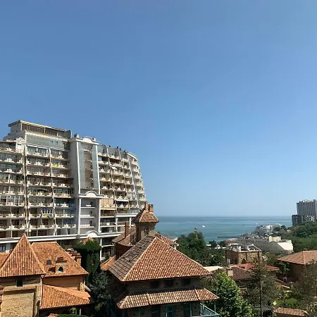 Gagarin Plaza Appartments Апартаменты